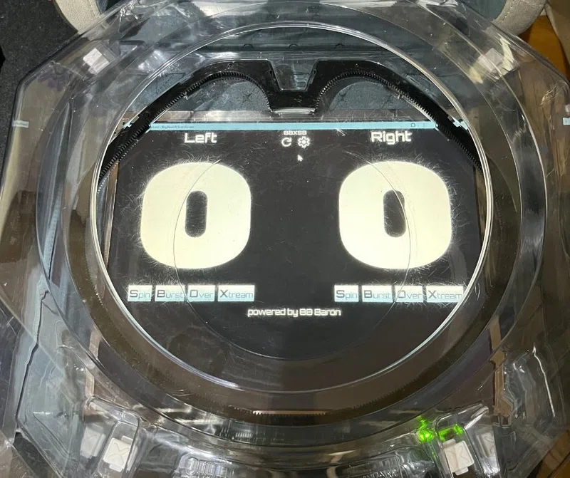 透明スタジアムの下に設置したスコアボードアプリ 透明スタジアムの下に設置したスコアボードアプリ